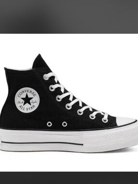 CONVERSE- All star platform black chuck
Taylor- Size: 6
